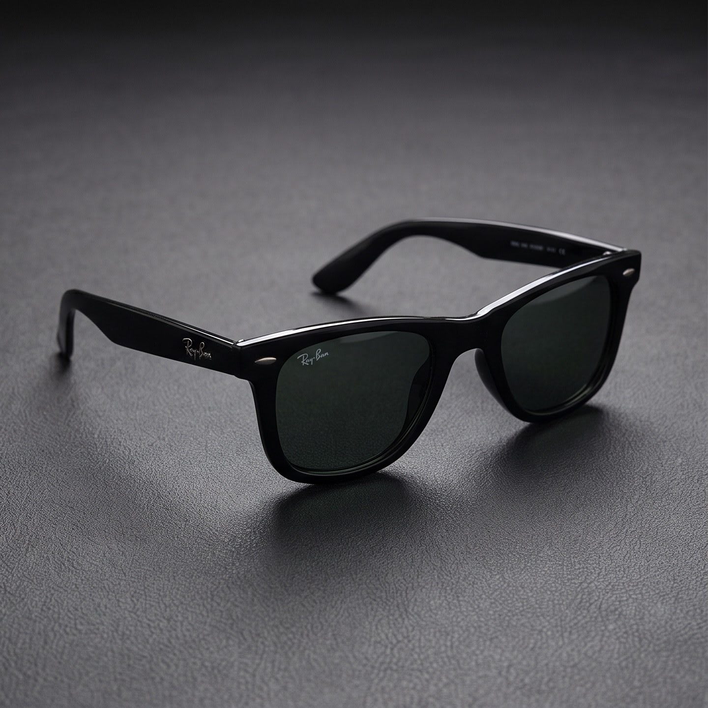Ray-Ban Wayfarer view 2