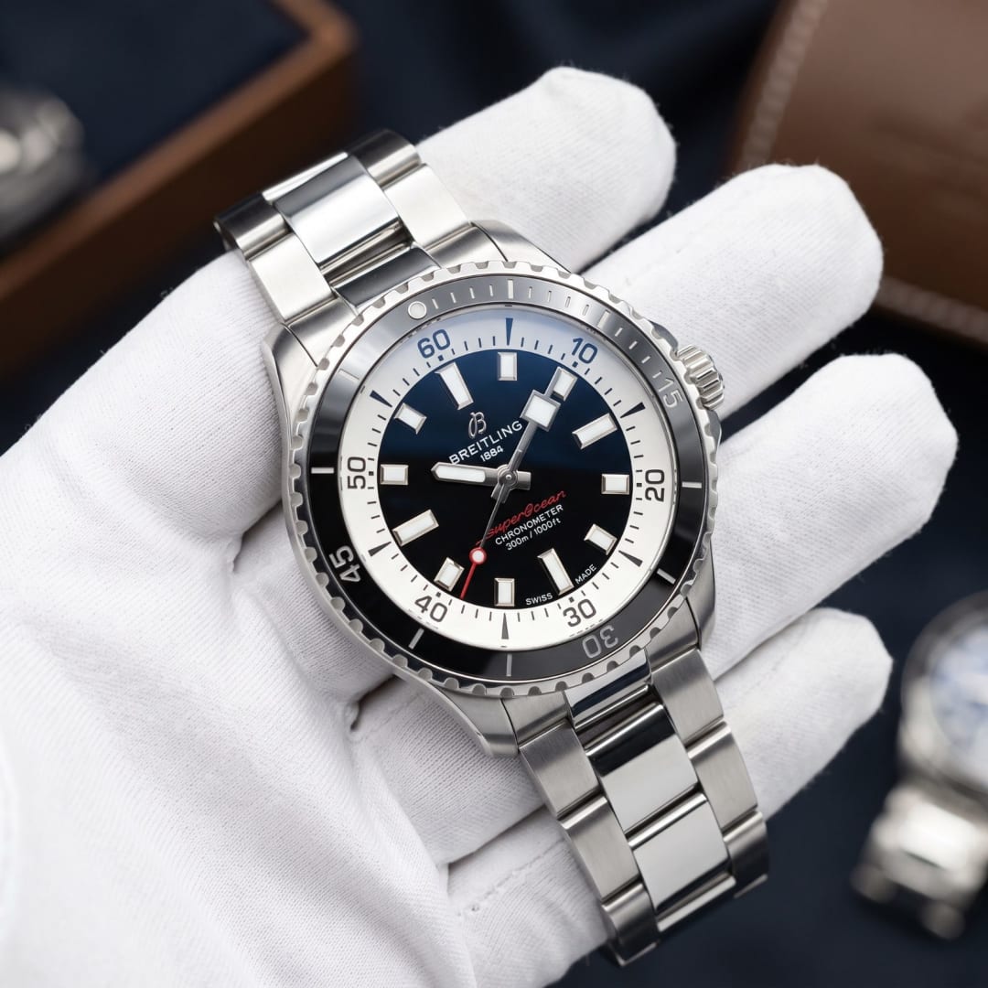 Breitling SuperOcean Chronometer 300m