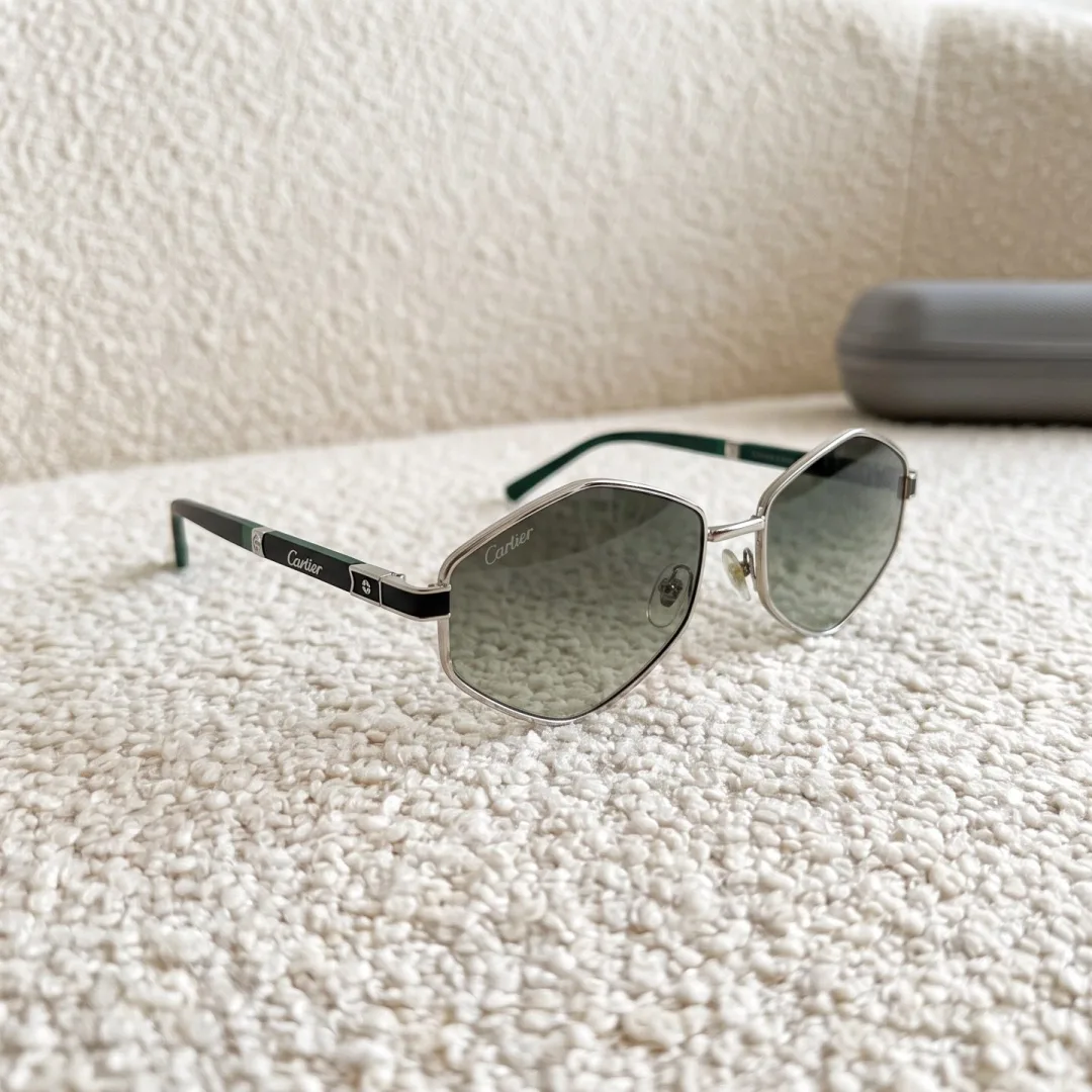 Cartier Geometric